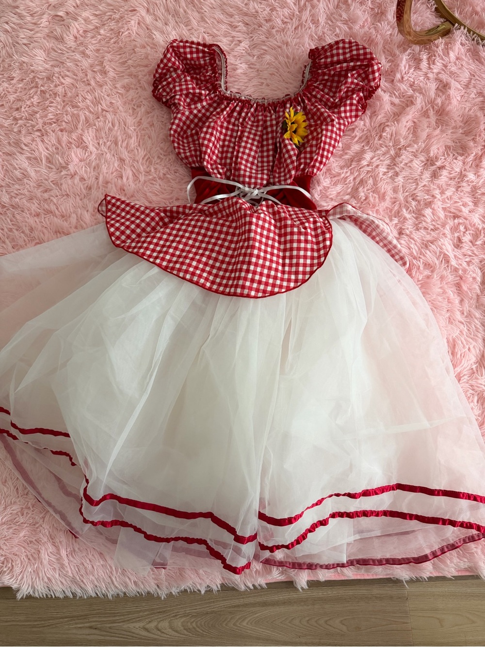 Women Red and white Gingham Peasant Costume Dress with White Tulle Skirt